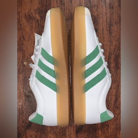 Adidas - Picture 9 of 13